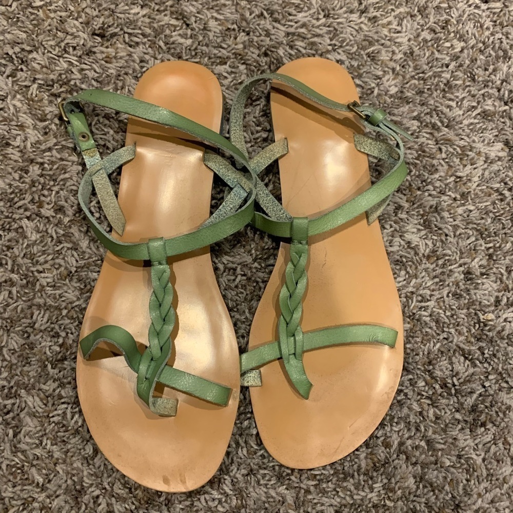 Woman’s Leather Sandals